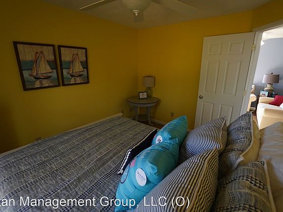 5th image of 3937 S Jamaica Ct