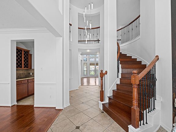 5th image of 9422 Shelbourne Meadows Dr