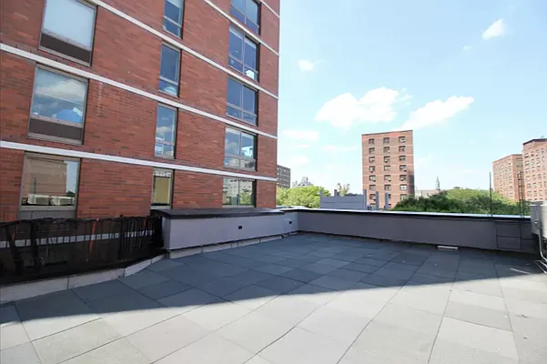 Rented by Hagstrom Management Inc | media 23