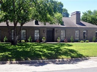 8109 Rush St, Benbrook, TX 76116