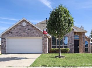 3225 Canary Ln, Midlothian, TX 76065