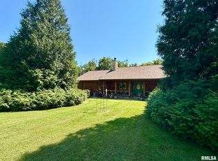 21652 Hideaway Estates Rd, Petersburg, IL 62675