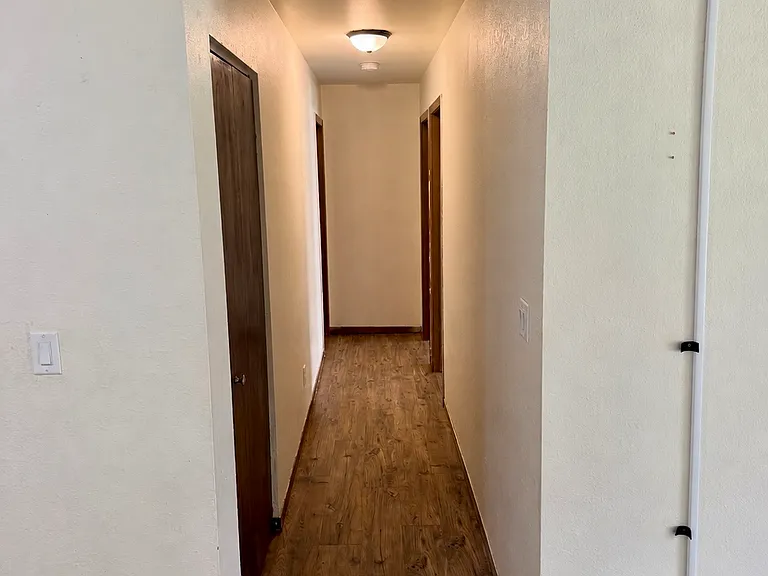 901 Progress St #5 — Photo 4