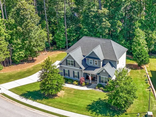 130 Edgewater Trl, Fayetteville, GA 30215