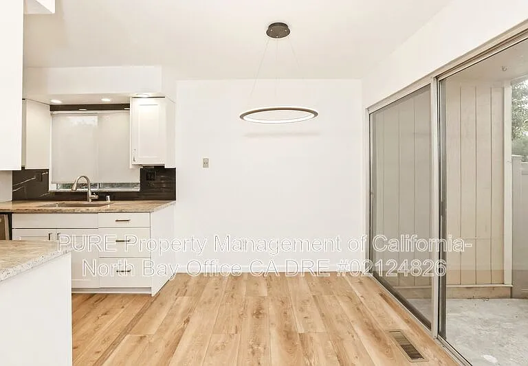 455 Enterprise Dr — Photo 4