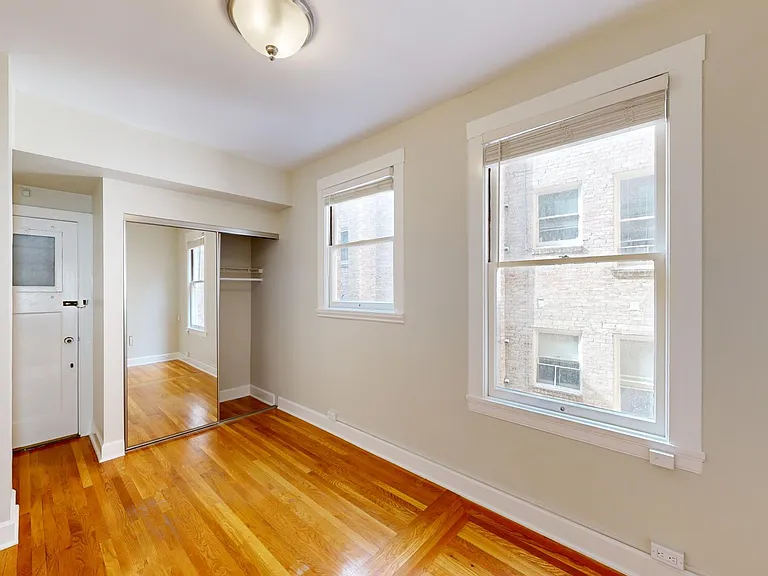 1840 Clay Street — Photo 9