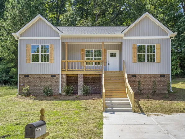 235 Ingle St, Siler City, NC 27344