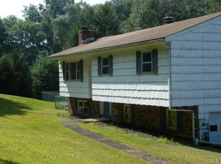 59 Philo Curtis Rd, Sandy Hook, CT 06482