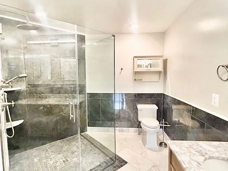 140 Copley Cir #22-B — Photo 30
