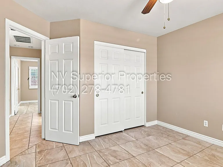 3876 Waynesvill St — Photo 47