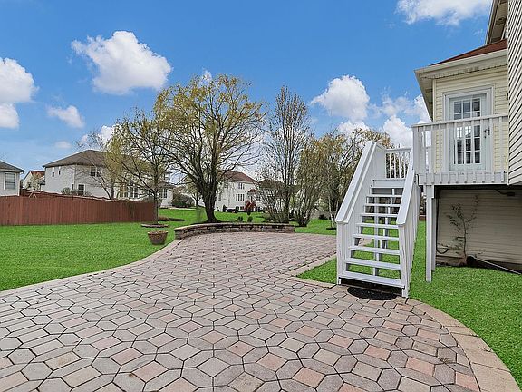 5th image of 5767 Red Oak Dr