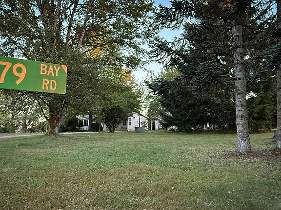 3rd image of 179 Bay Road