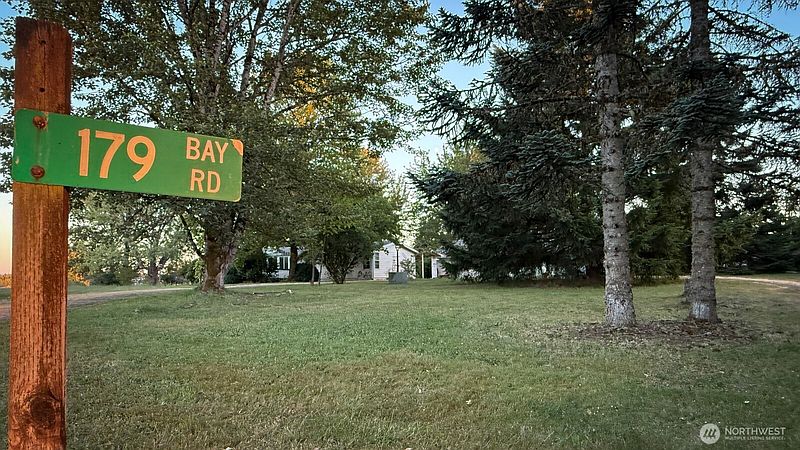 3rd image of 179 Bay Road