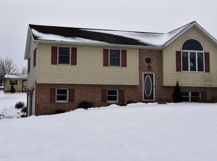 60 E Rosebud Rd, Myerstown, PA 17067