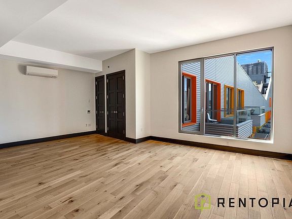 3rd image of 10 Montieth St #G19