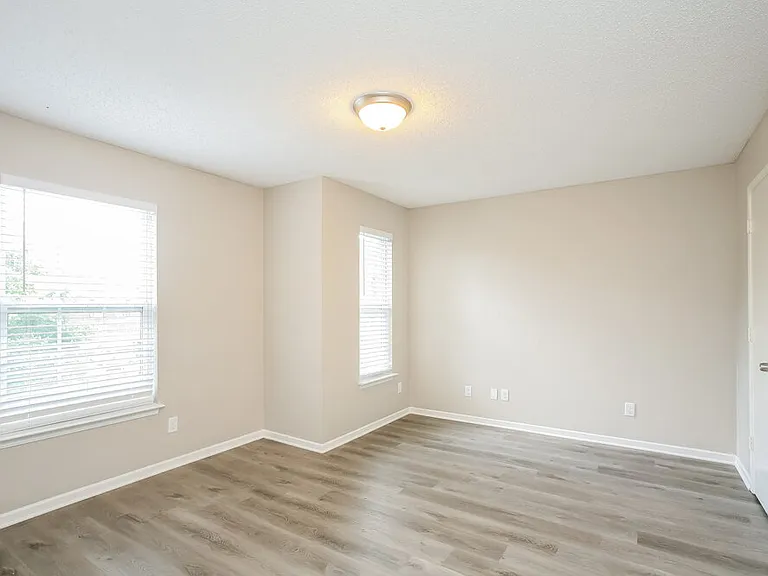 8636 Wheatfield Dr — Photo 14