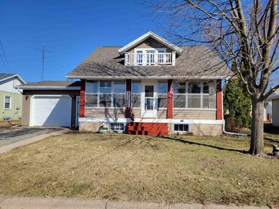 935 W Cherry St, Lancaster, WI, 53813