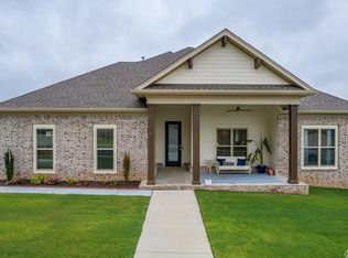 2698 Overcup Dr, Conway, AR 72034