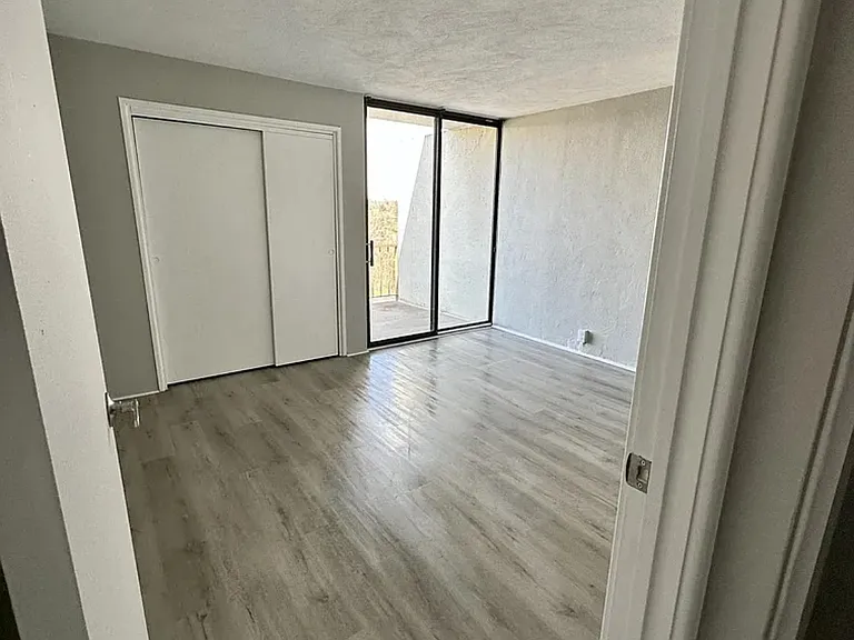 3122 Forest Ln #D-9 — Photo 7