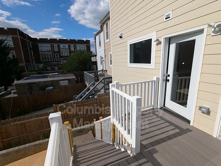 3552 Warder St NW — Photo 8