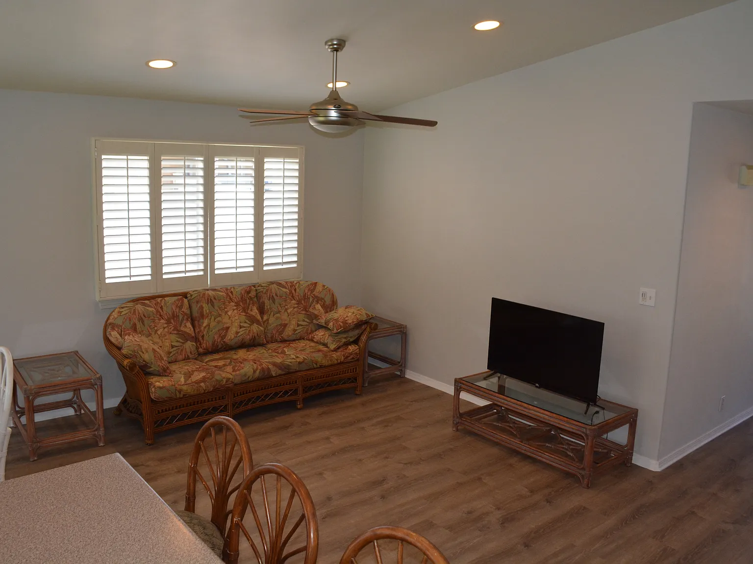 2 bed, 982 sqft, $4,000 — Photo 4