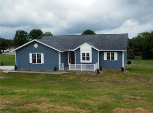 301 Leatherberry Rd, Carrollton, OH 44615