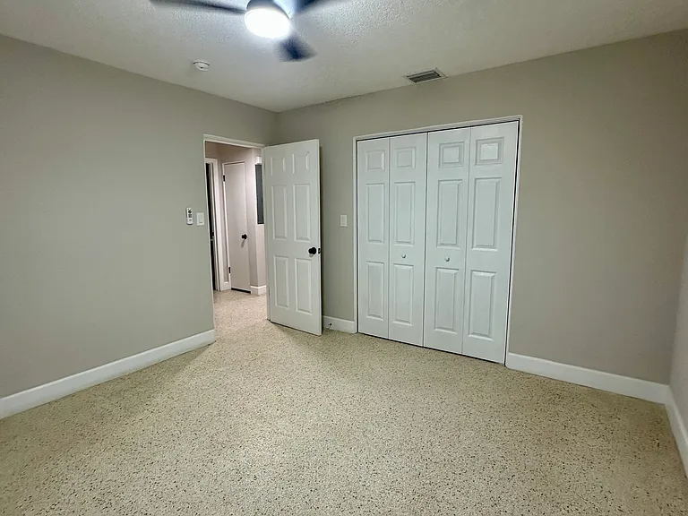 1176 Lake View Dr — Photo 24