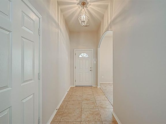 4th image of 5023 Forest Sage Ln