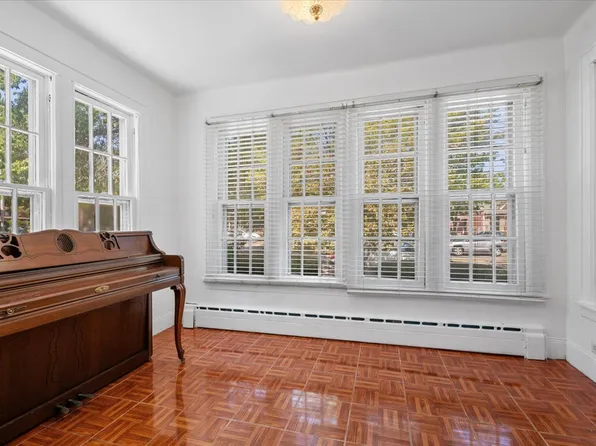 147-44 84th Drive image 6 of 34