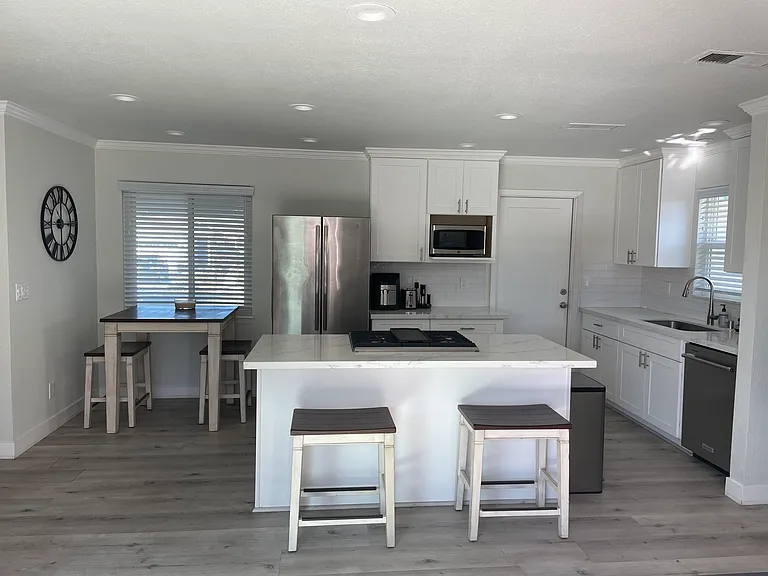 1818 Mercury Way — Photo 3