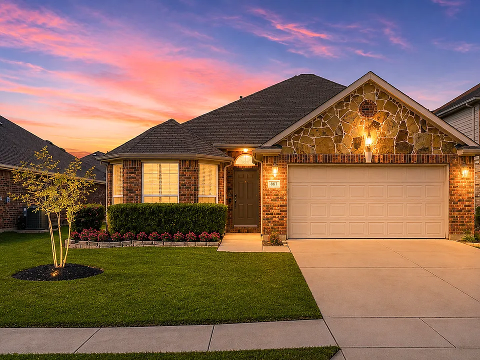 887 Woodrow Dr
