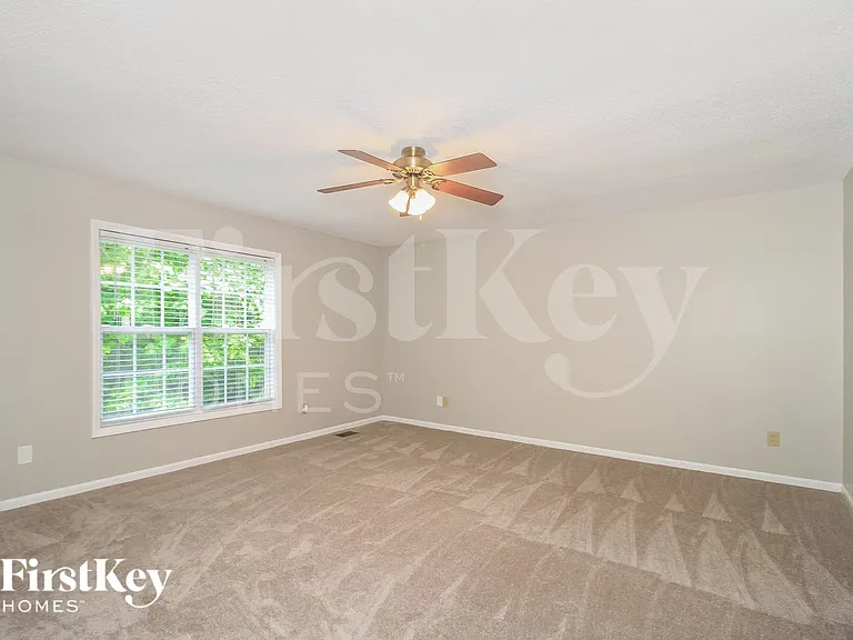 3901 Colony Ridge Ct — Photo 9