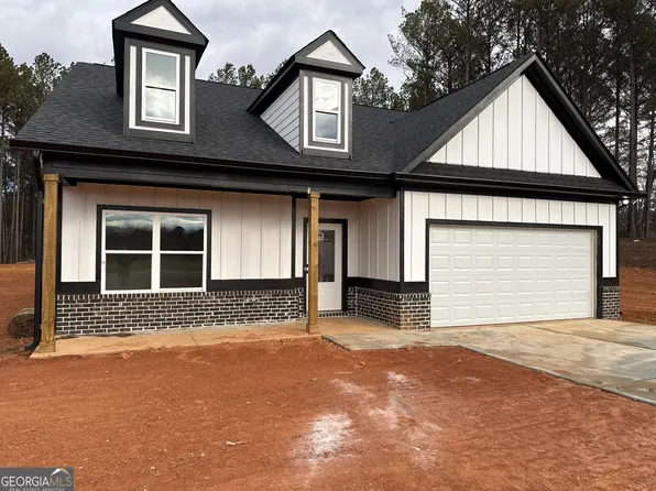 2113 N Hicks, Toccoa, GA 30577