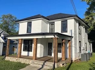 212 College St #1, Martinsville, VA 24112