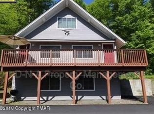 108 3rd St #32, Gouldsboro, PA 18424