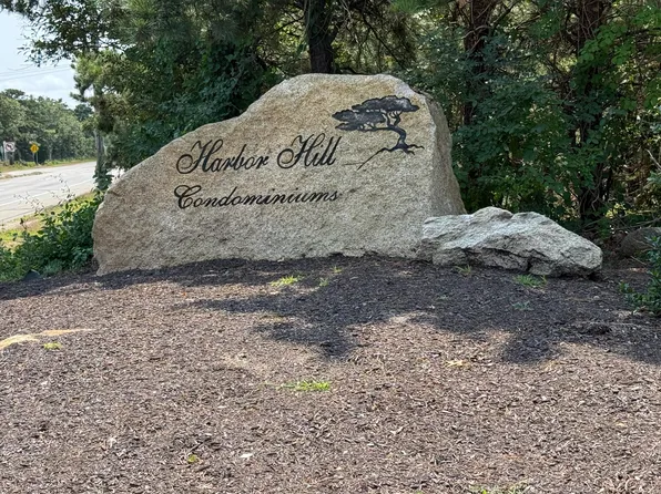 37 Harbor Hill Drive UNIT 37, Bourne, MA 02532