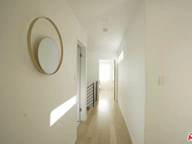 2690 Zorada Dr — Photo 21