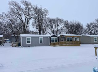 1818 Avenue K, Hawarden, IA 51023