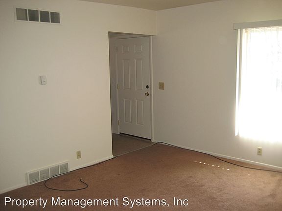 3rd image of 4144 S 3200 W APT 4