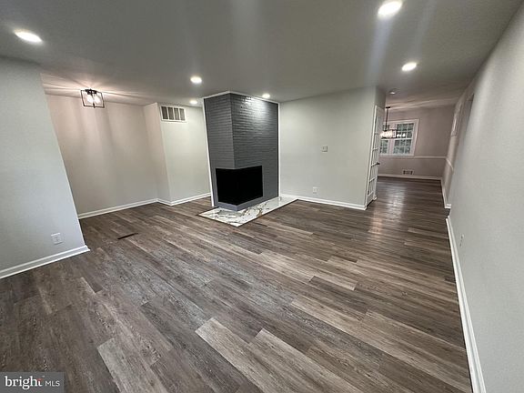 3rd image of 1200 Kathryn Rd
