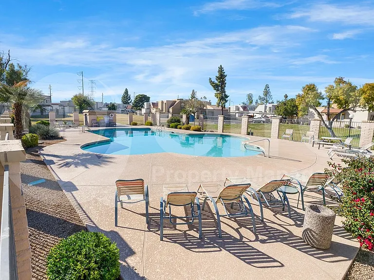 928 E Diamond Dr — Photo 11