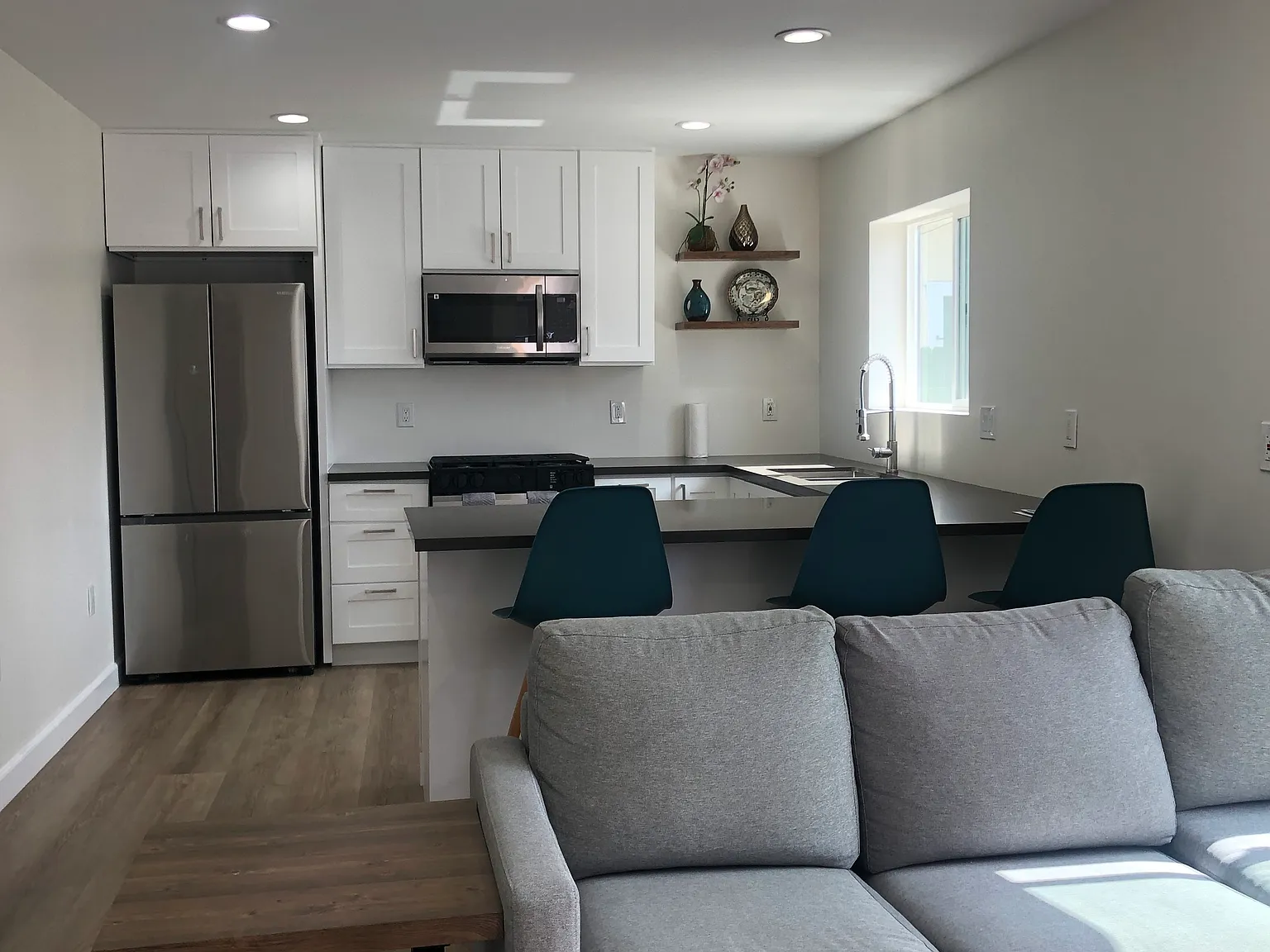5 bed, 800 sqft, $875 — Photo 4