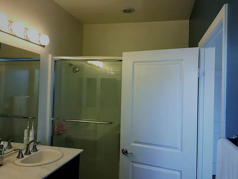 12026 Fairmont Ct — Photo 11