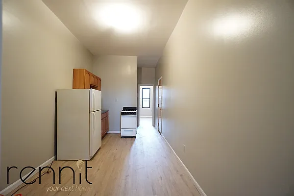 Rented by Rennit Inc. | media 21