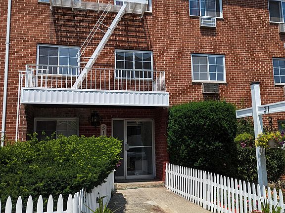 4th image of 31 Fero St #A2