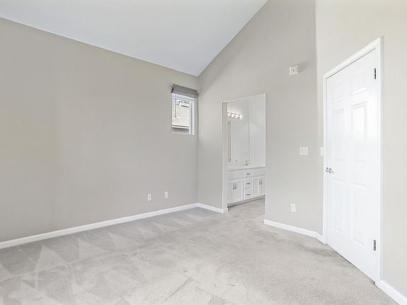 3rd image of 517 Tower Hill Ave #1