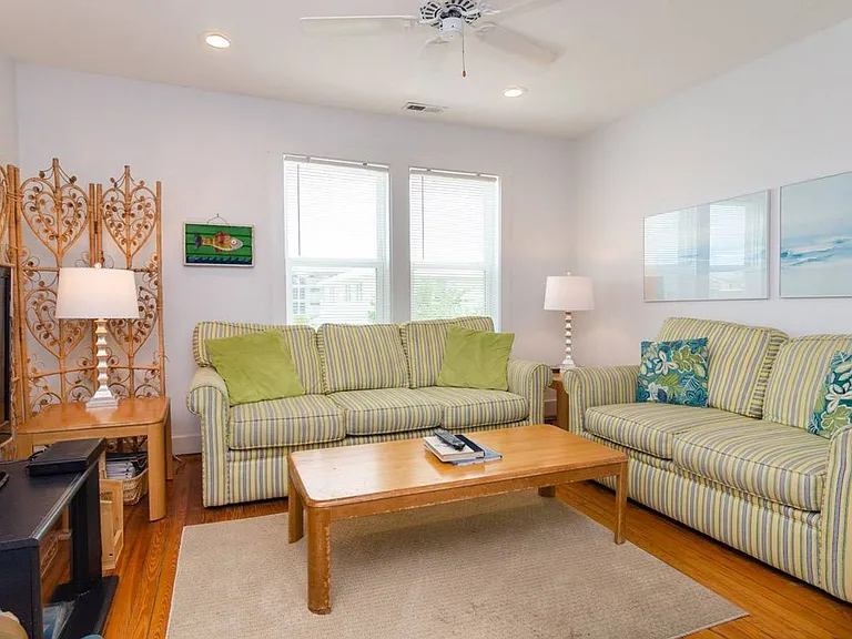 8B Sunset Ave #B — Photo 3