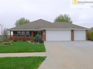 703 SW Harvest Cir, Grain Valley, MO 64029