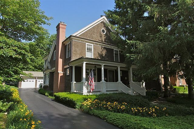 1st image of 233 2nd Ave
