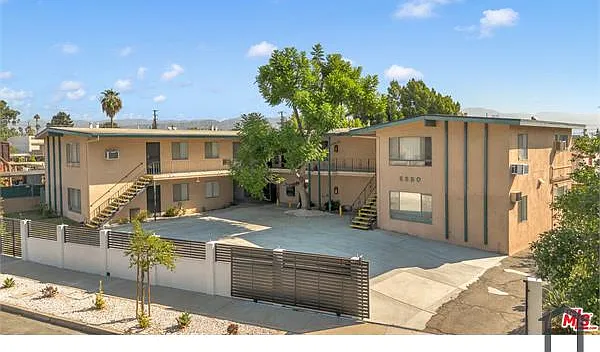 5550 Denny Ave #202